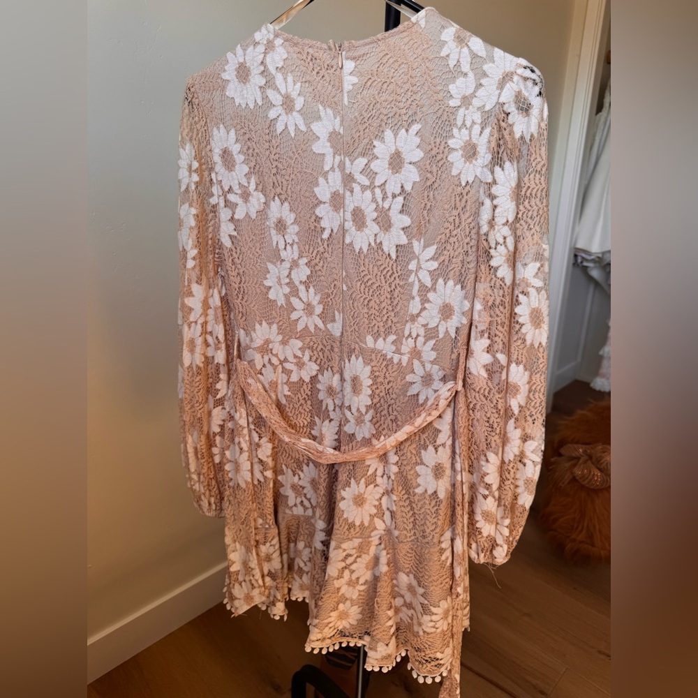 Saints + Secrets Women’s Long Sleeve Lace Dress - Picture 5 of 6